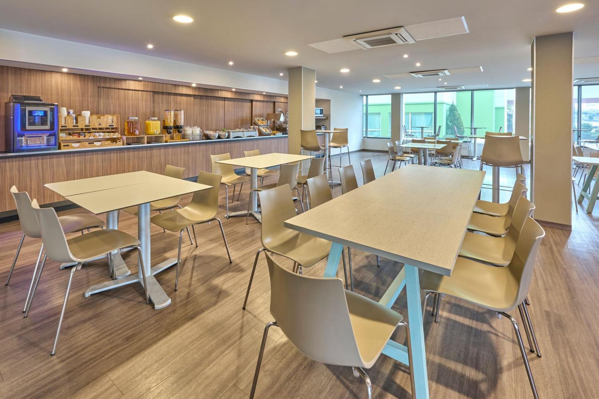 ซิตี้ เอ็กซ์เพรส โตลูกา Hotel โทลุกา ภายนอก รูปภาพ